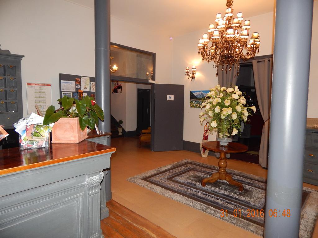 Hotel Homtel Le Parc à Allevard Extérieur photo