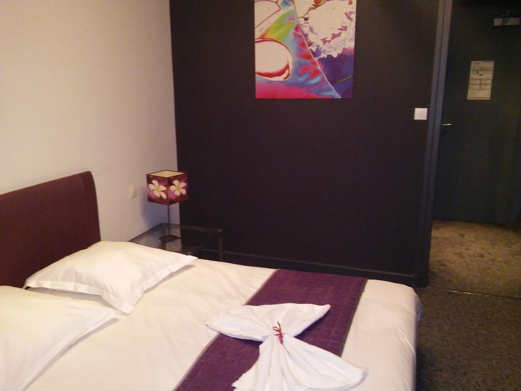 Hotel Homtel Le Parc à Allevard Chambre photo