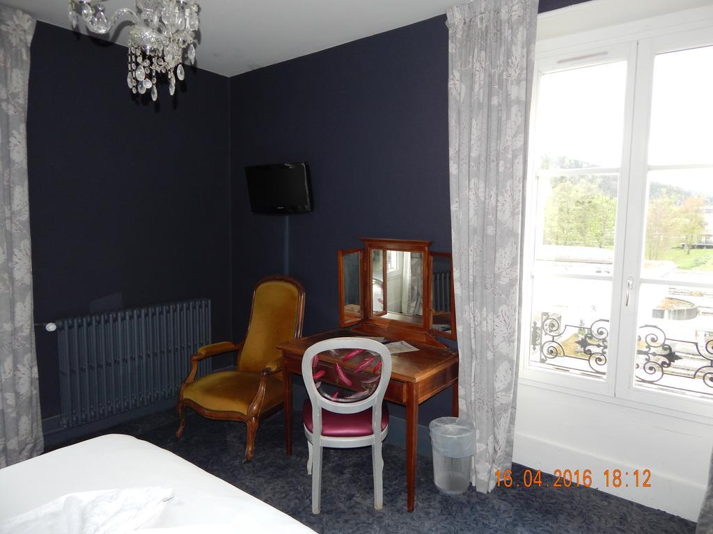 Hotel Homtel Le Parc à Allevard Extérieur photo